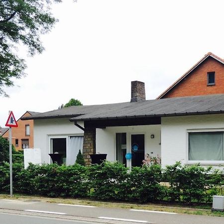 Fokus Praktijkhuis Hotel Dessel Bagian luar foto